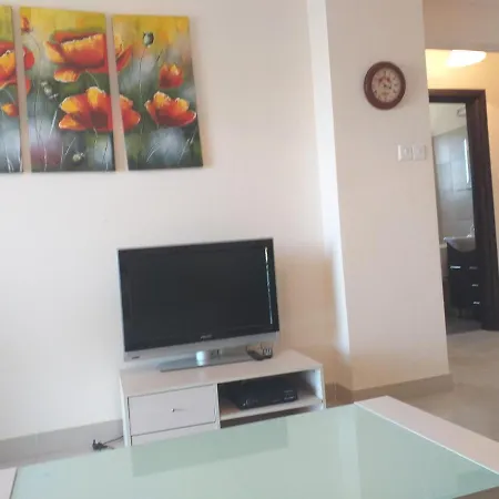 2 Bedroom In In The Center Of Village 7 Minutes Fromlarnaca Airport
